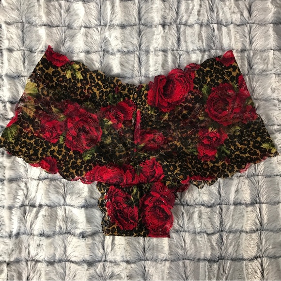 RARE Victoria’s Secret Y2K Red Rose Animal Print Lace‎ Short - Picture 4 of 5